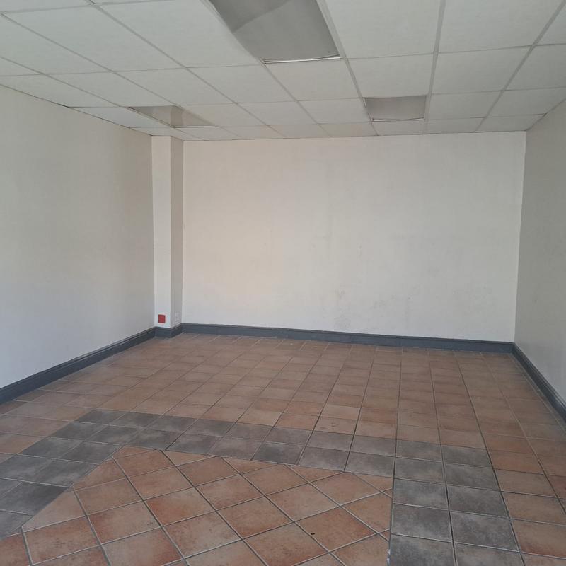 To Let commercial Property for Rent in Sidwell Eastern Cape